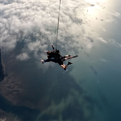 tandem skydive over the ocean in airlie beach