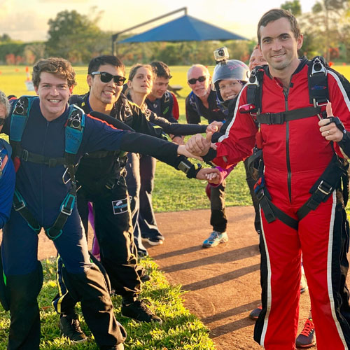 skydiving cairns licensed skydivers