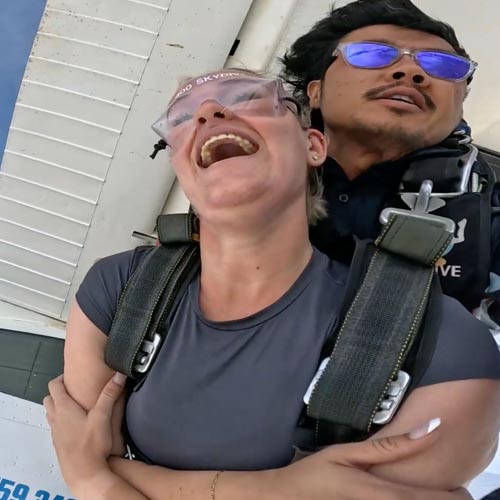 skydiving passenger in townsville
